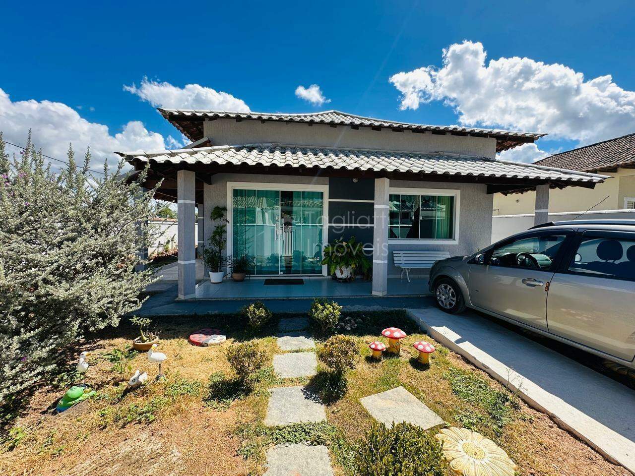 Casa de Condomínio à venda com 3 quartos, 159m² - Foto 1