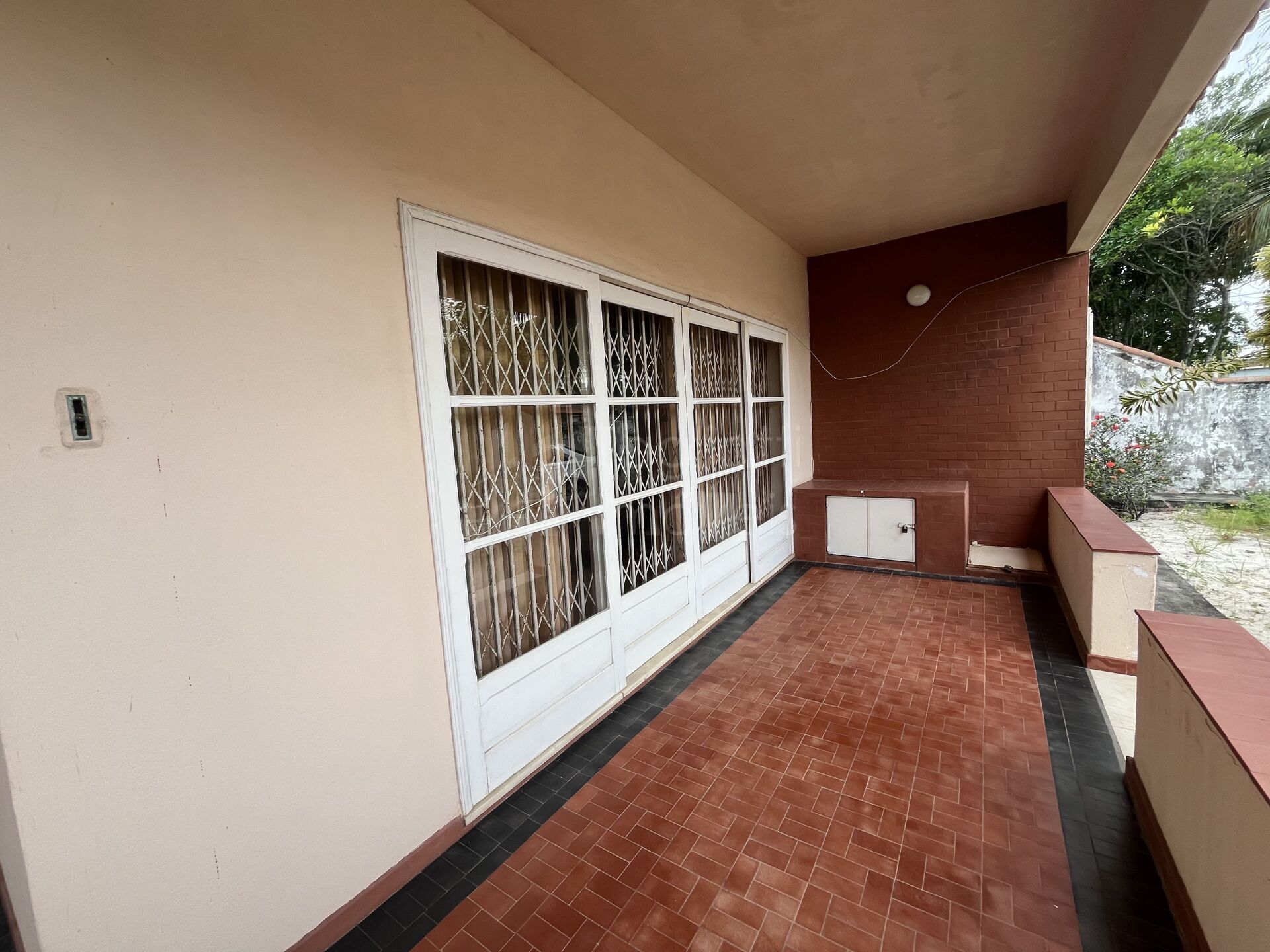 Casa à venda com 3 quartos, 150m² - Foto 2