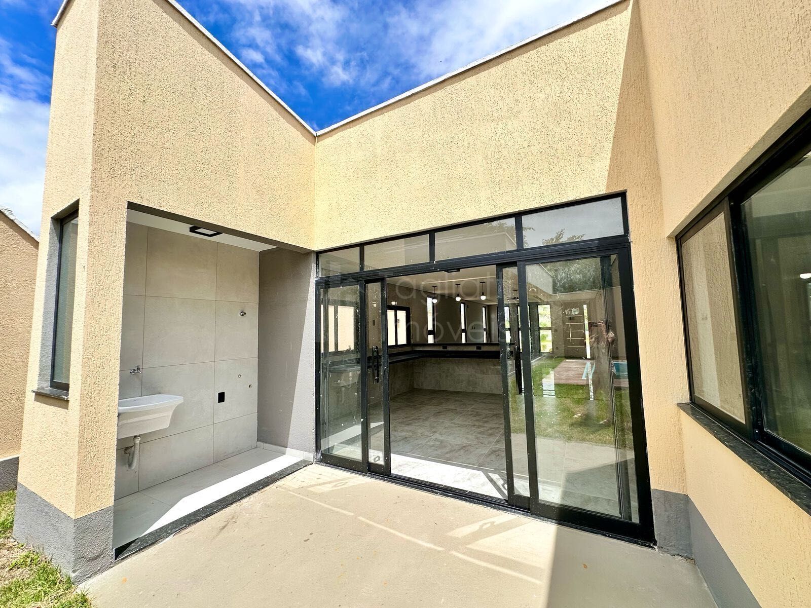 Casa à venda com 3 quartos, 156m² - Foto 12