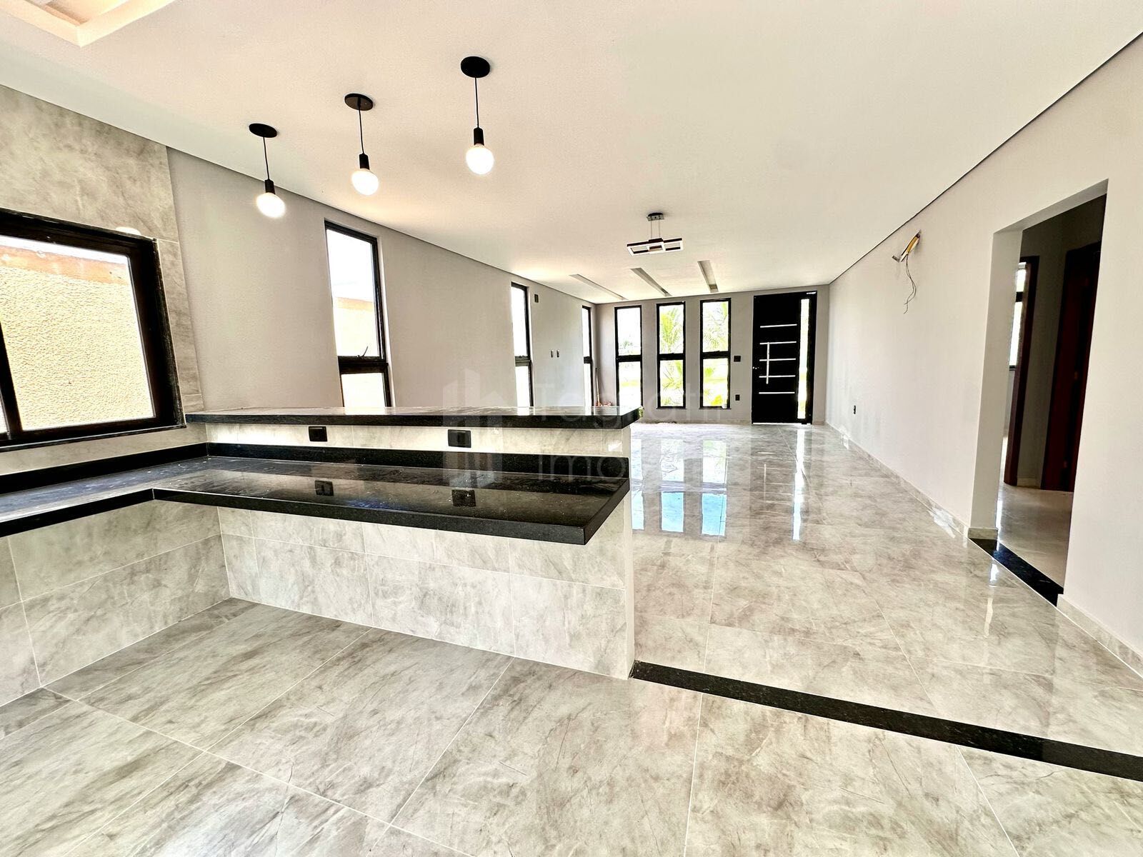 Casa à venda com 3 quartos, 156m² - Foto 3