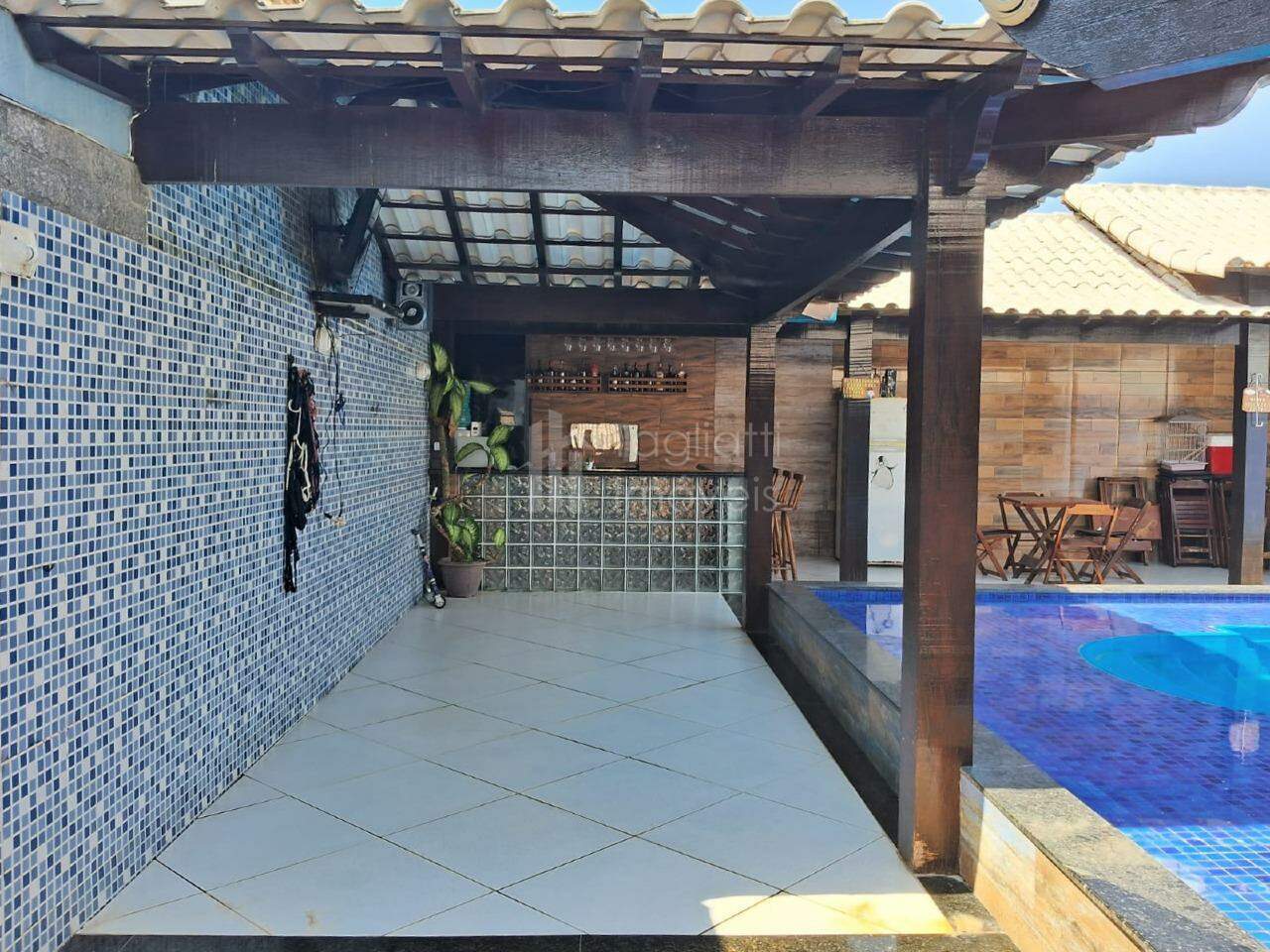 Casa à venda com 3 quartos, 300m² - Foto 6