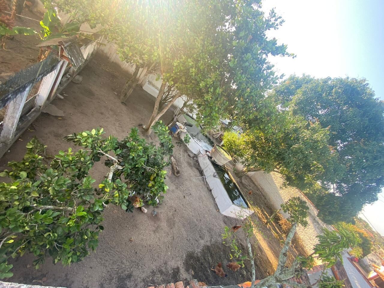 Casa à venda com 6 quartos, 400m² - Foto 33