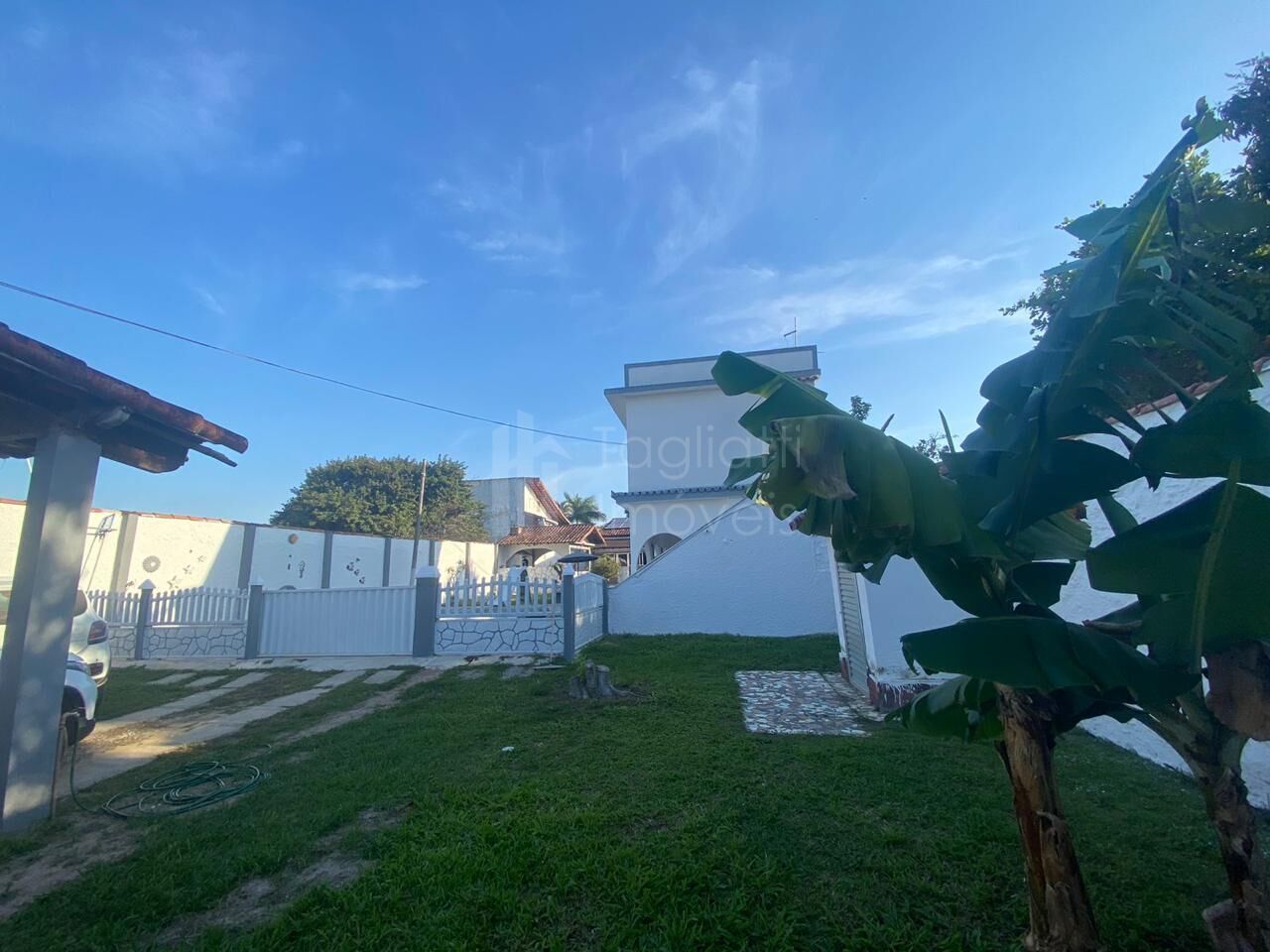 Casa à venda com 6 quartos, 400m² - Foto 2