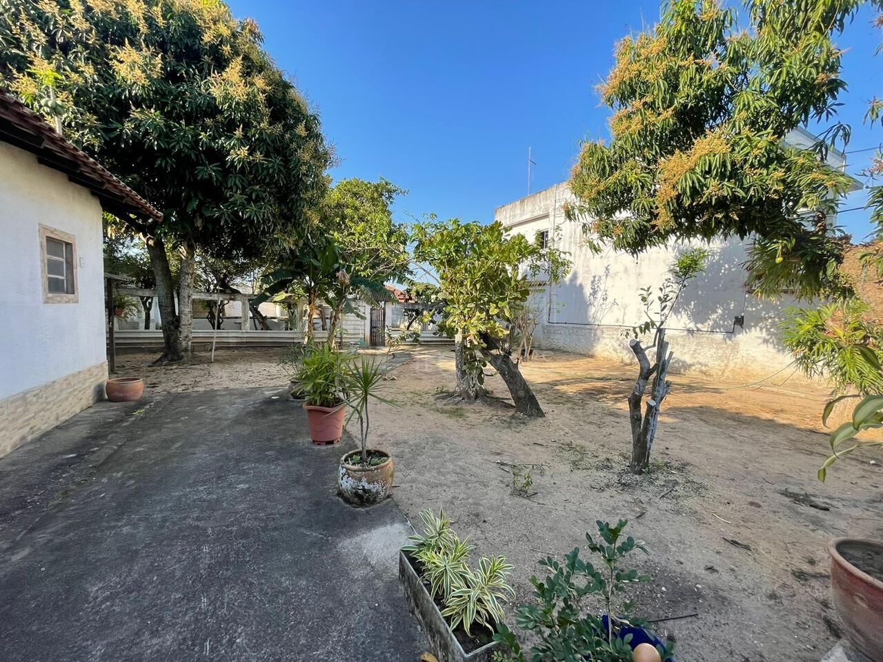 Casa à venda com 6 quartos, 400m² - Foto 26