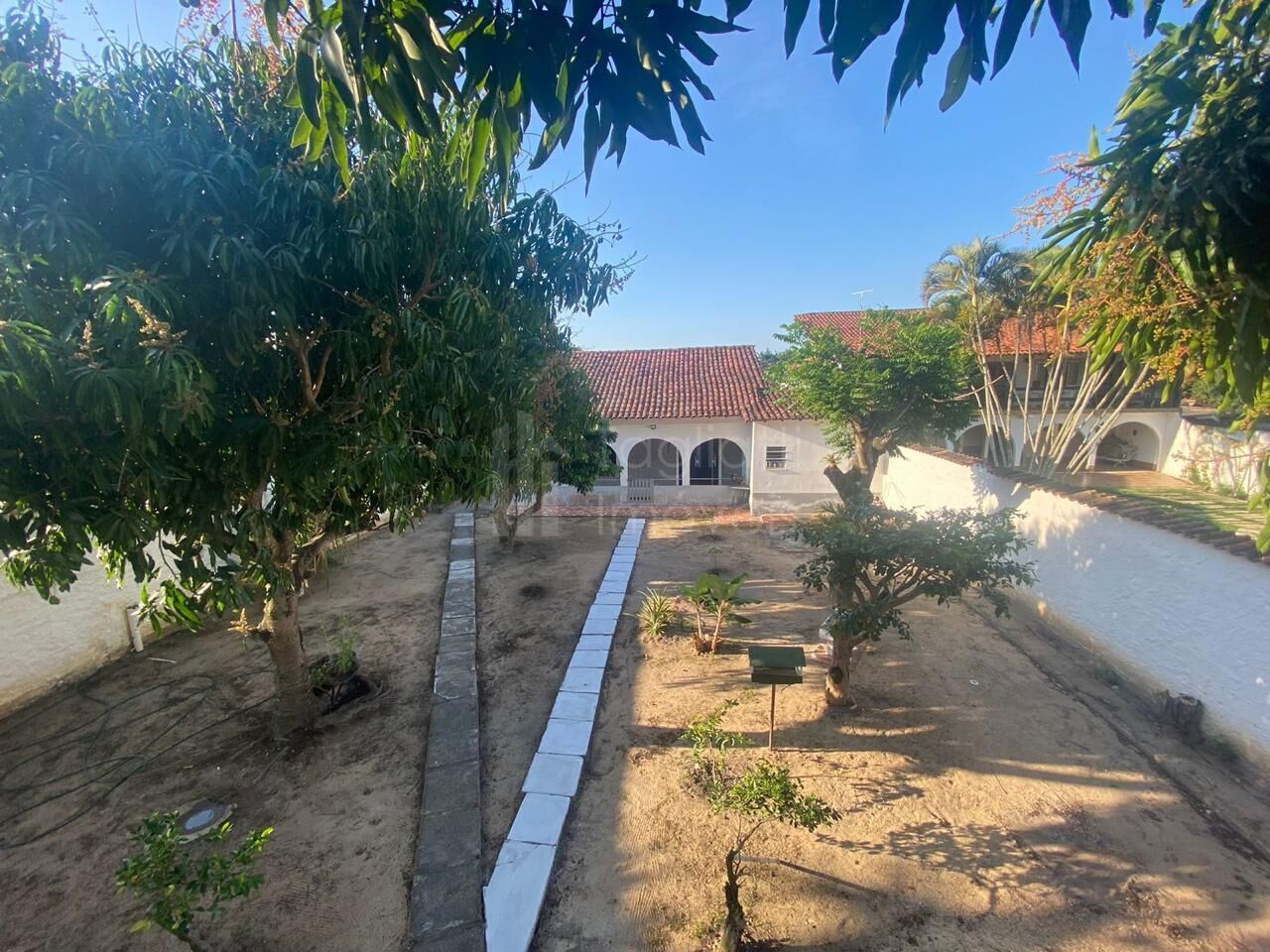 Casa à venda com 6 quartos, 400m² - Foto 28