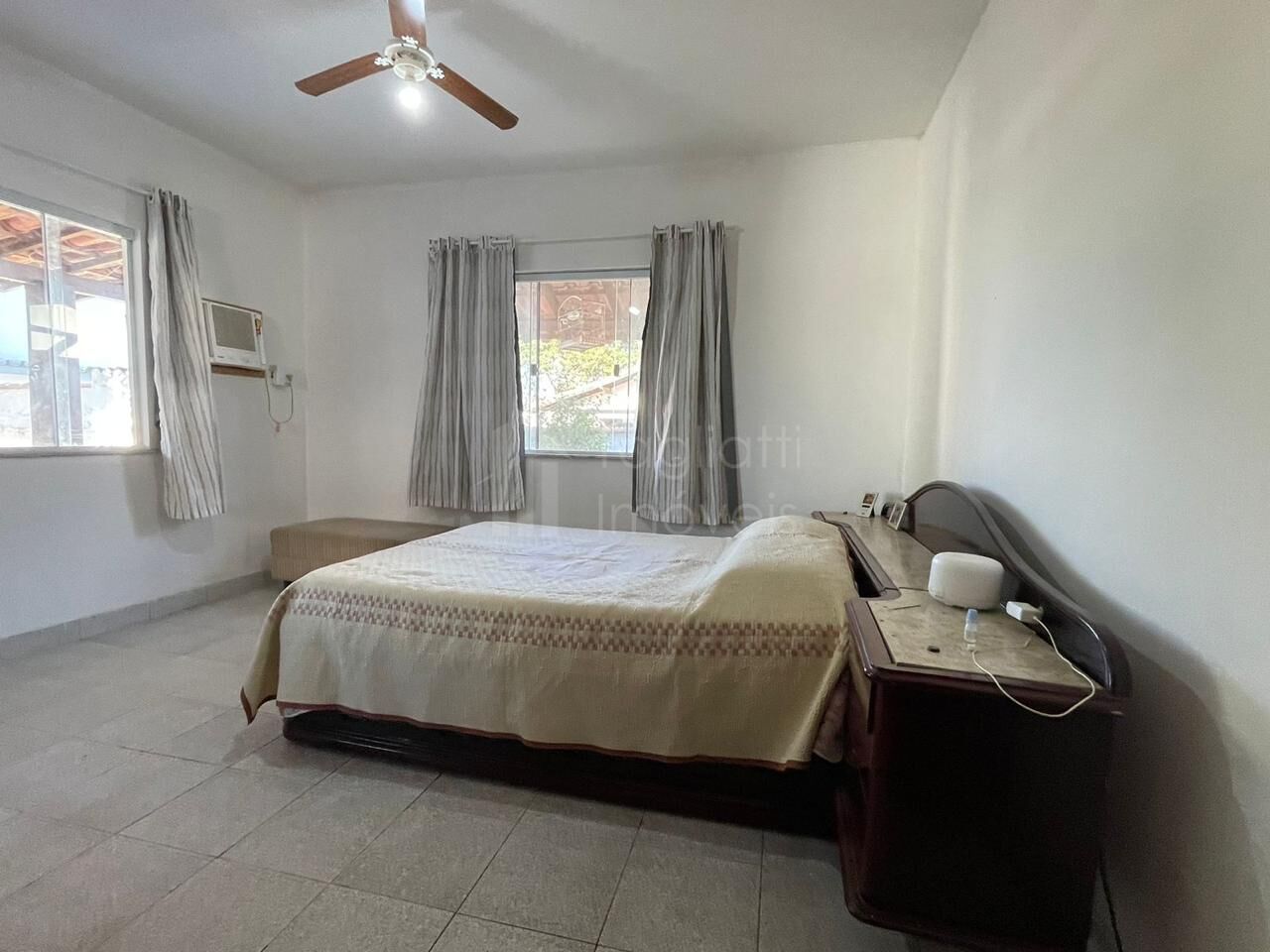 Casa à venda com 6 quartos, 400m² - Foto 15