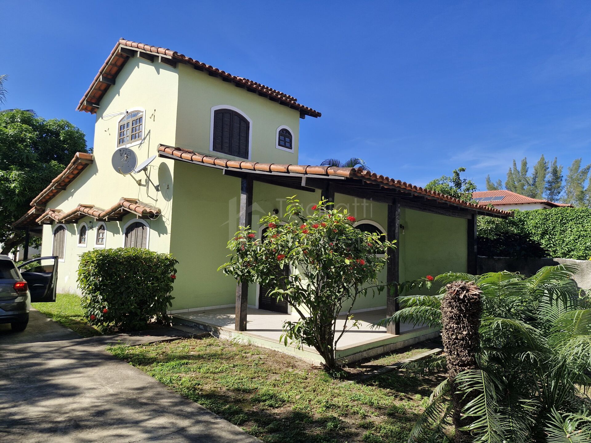 Casa para alugar com 3 quartos, 100m² - Foto 1