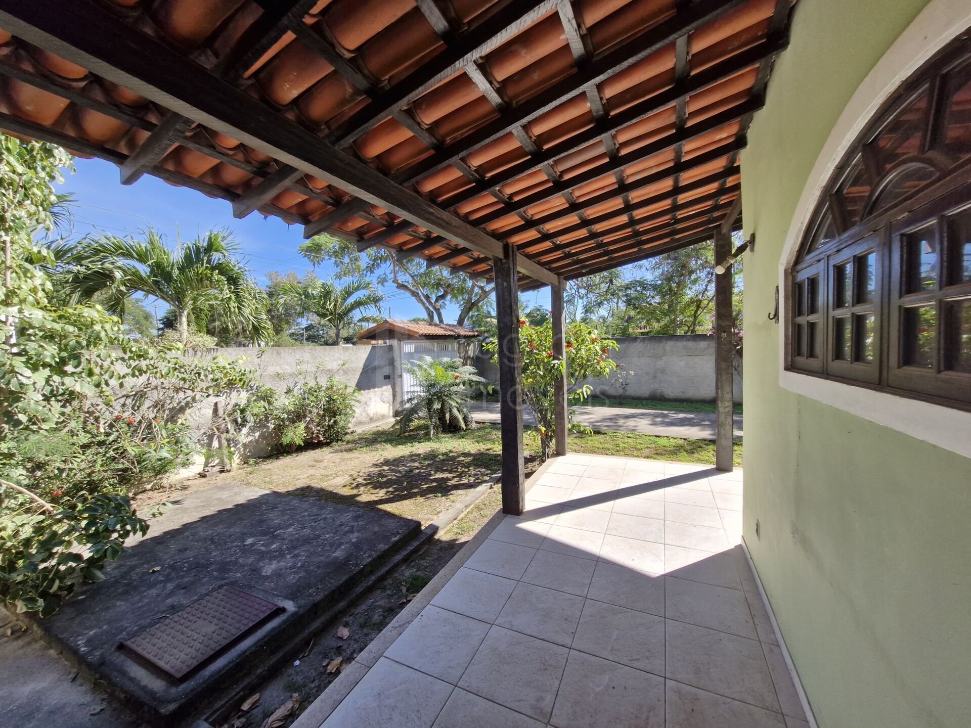 Casa para alugar com 3 quartos, 100m² - Foto 4