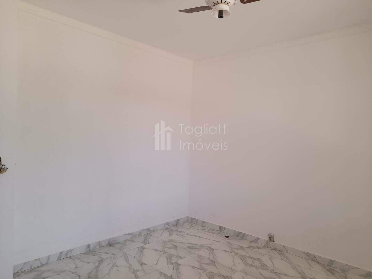 Casa à venda com 2 quartos, 90m² - Foto 16