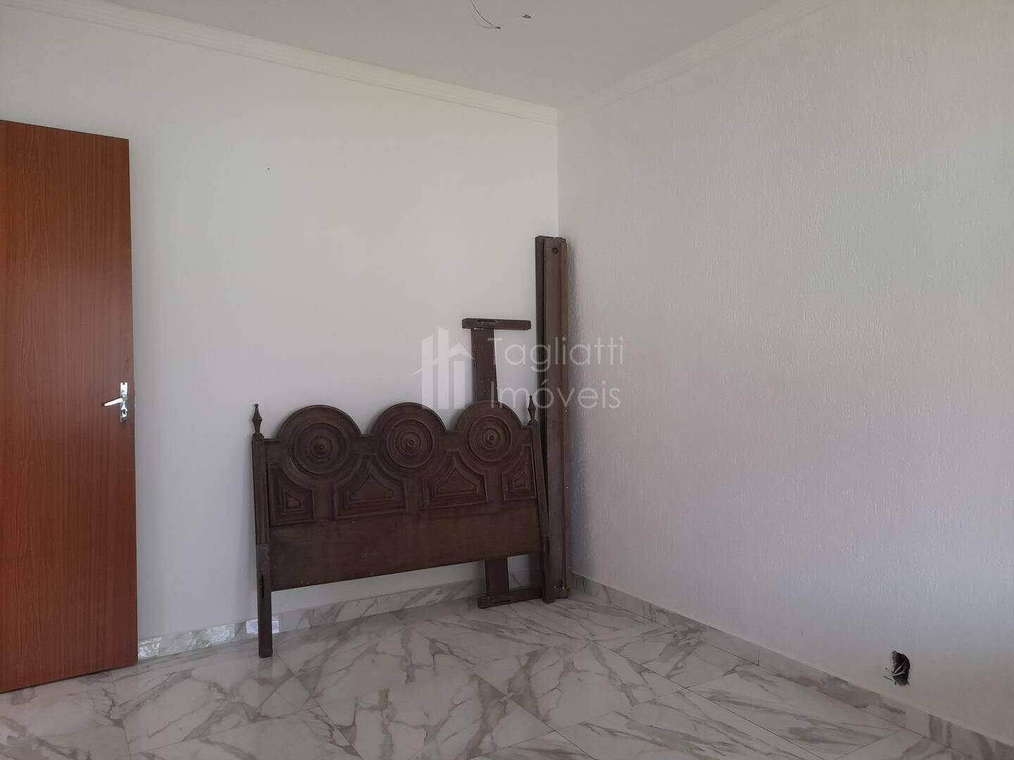 Casa à venda com 2 quartos, 90m² - Foto 14