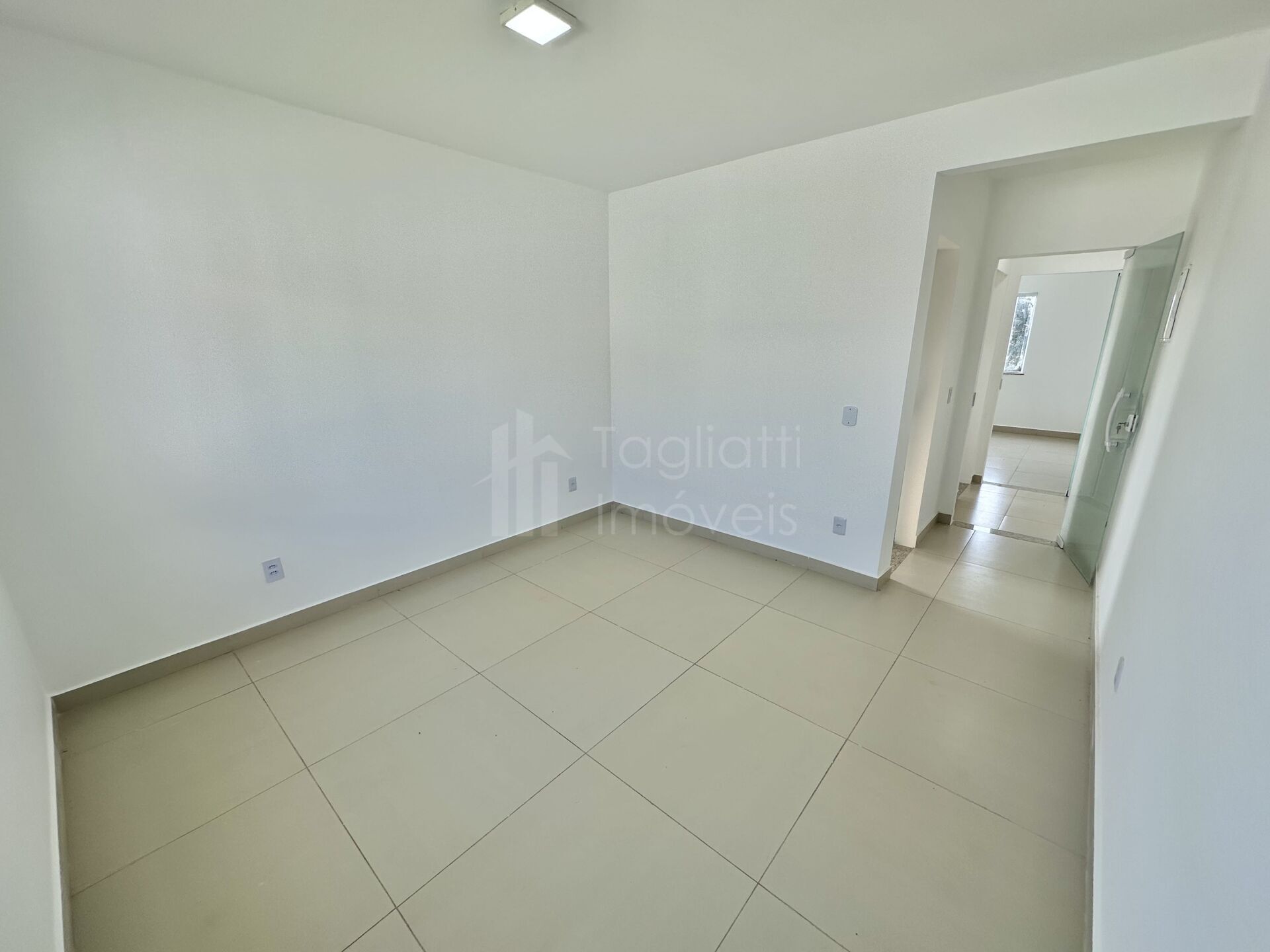 Casa à venda com 2 quartos, 80m² - Foto 9