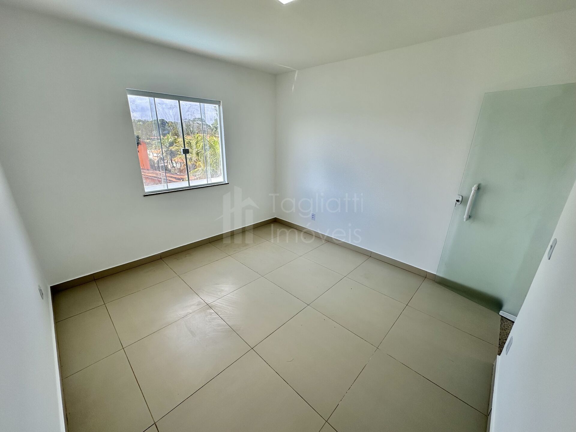 Casa à venda com 2 quartos, 80m² - Foto 11