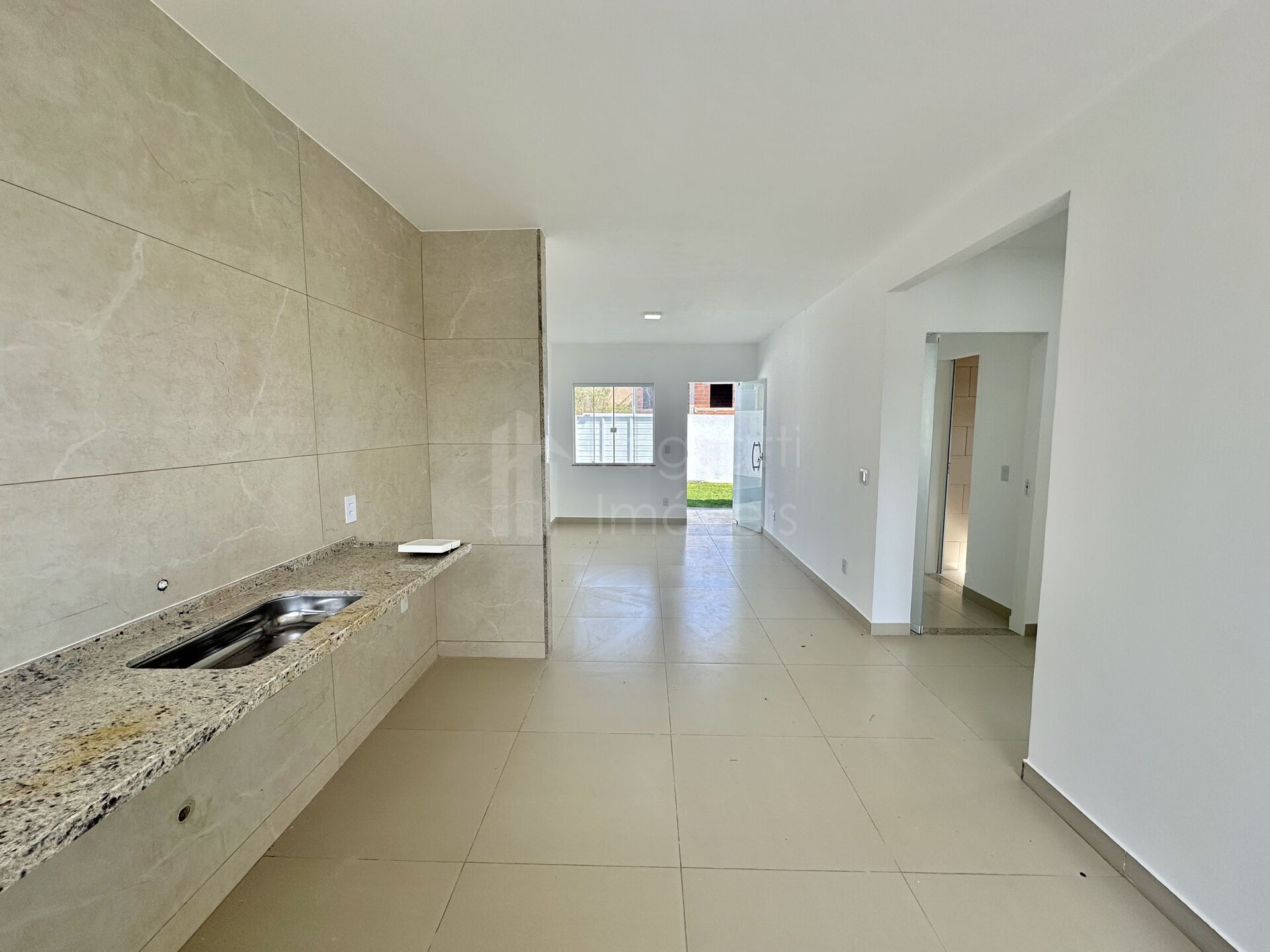 Casa à venda com 2 quartos, 80m² - Foto 7
