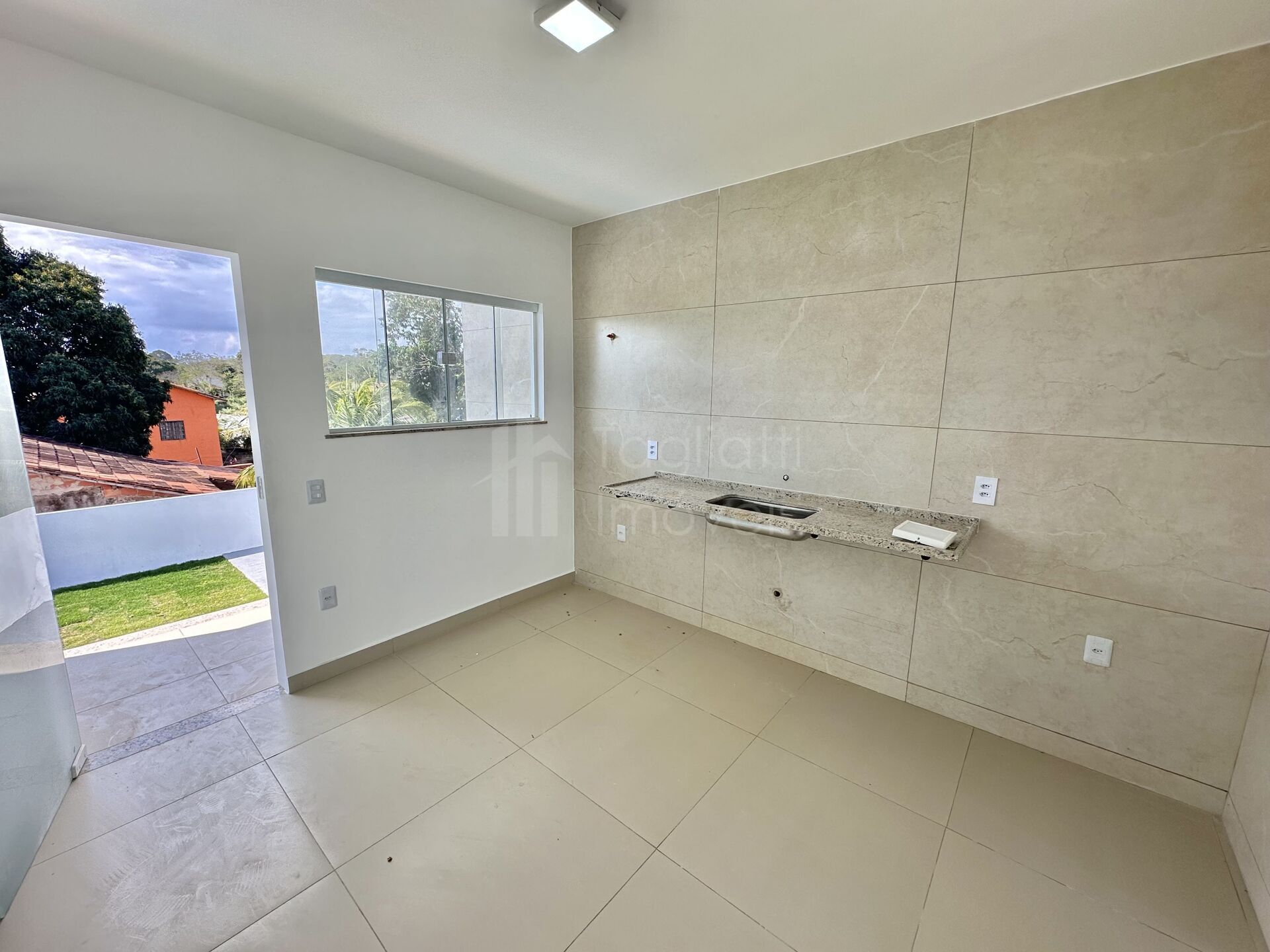 Casa à venda com 2 quartos, 80m² - Foto 6