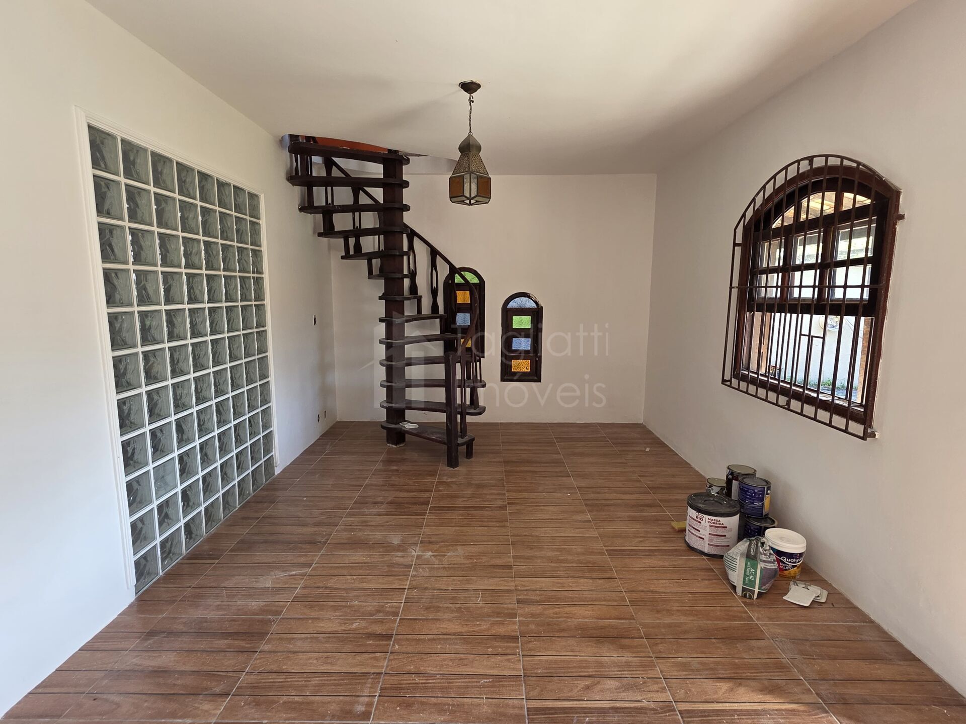 Casa para alugar com 6 quartos, 338m² - Foto 10