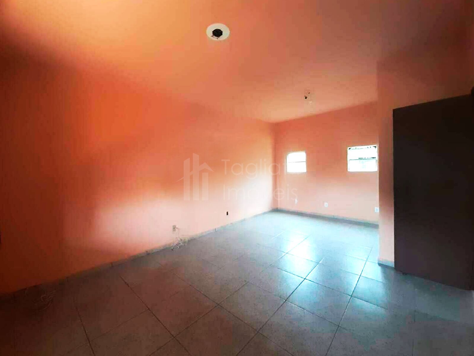 Casa para alugar com 6 quartos, 338m² - Foto 7