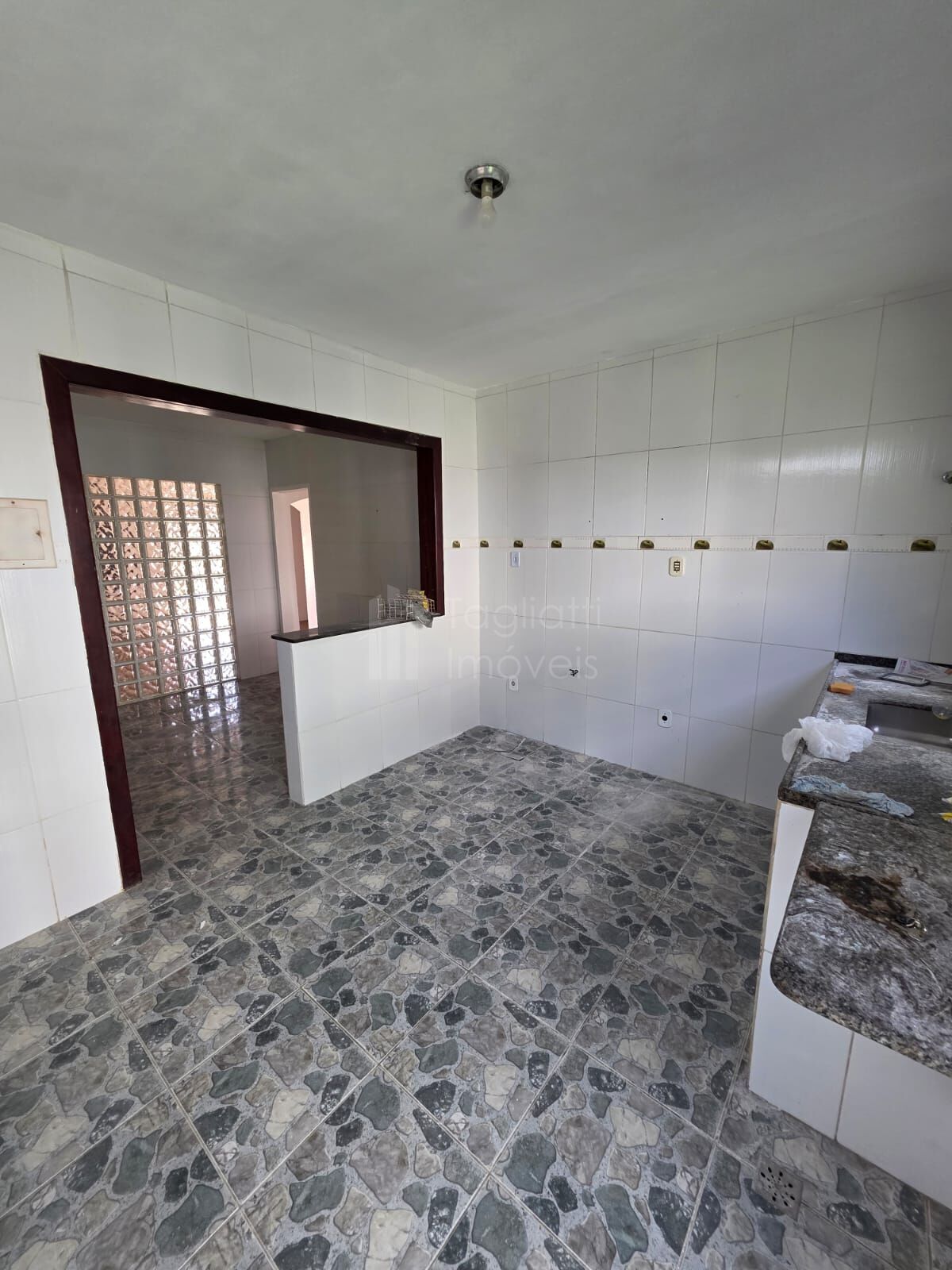 Casa para alugar com 6 quartos, 338m² - Foto 14