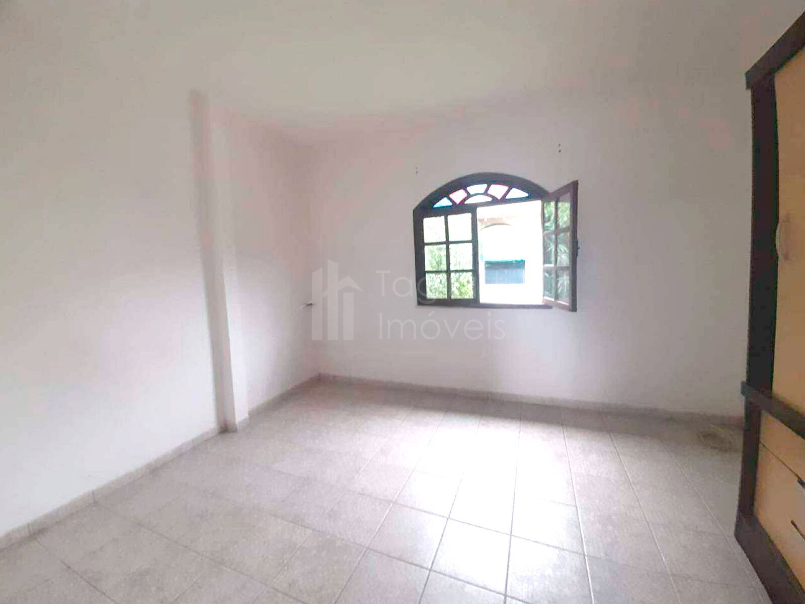 Casa para alugar com 6 quartos, 338m² - Foto 12