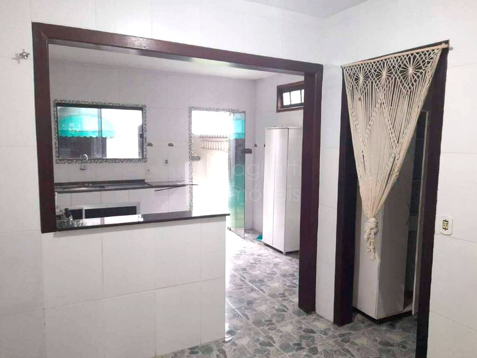 Casa para alugar com 6 quartos, 338m² - Foto 14