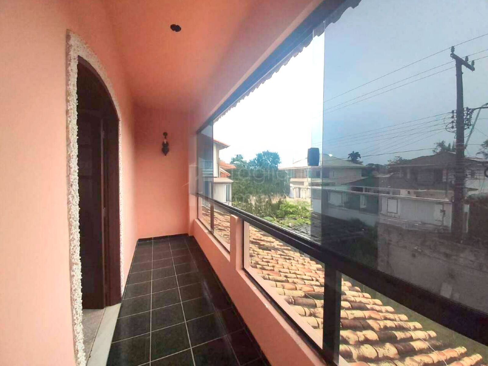 Casa para alugar com 6 quartos, 338m² - Foto 10