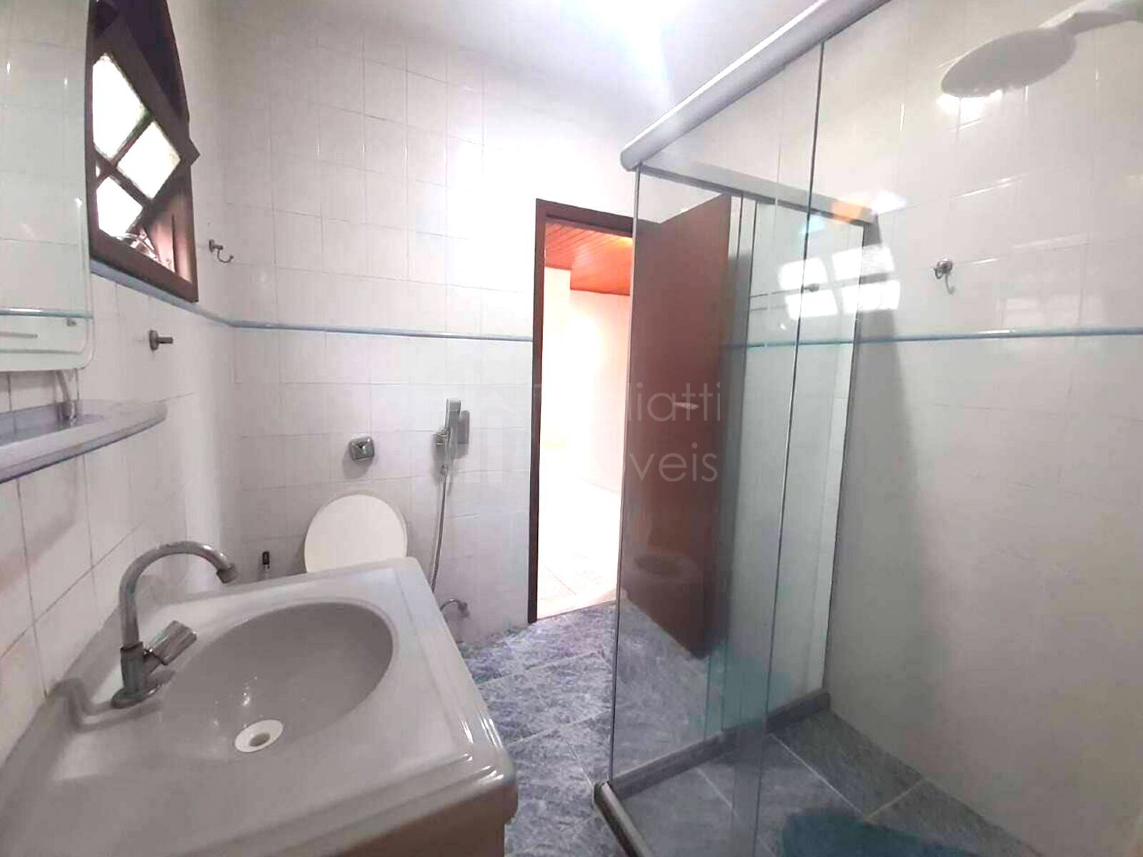 Casa para alugar com 6 quartos, 338m² - Foto 16