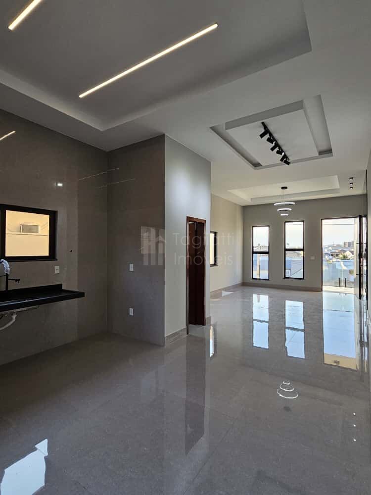 Casa à venda com 3 quartos, 150m² - Foto 7
