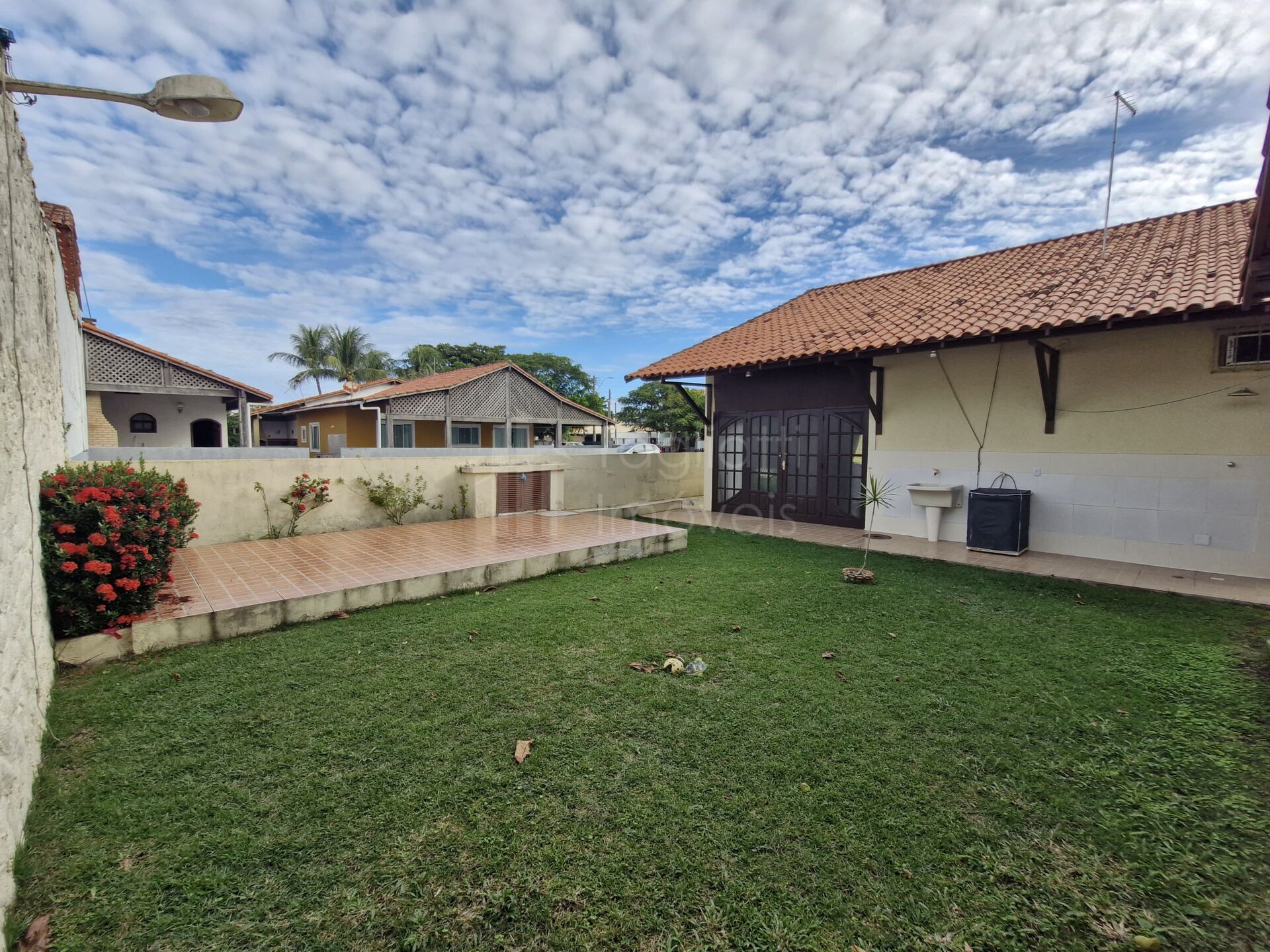 Casa à venda com 2 quartos, 100m² - Foto 27