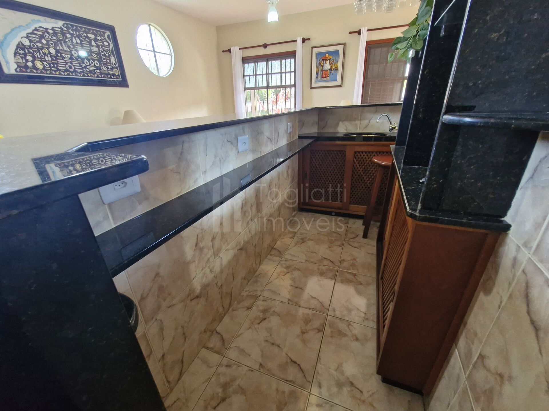 Casa à venda com 2 quartos, 100m² - Foto 11