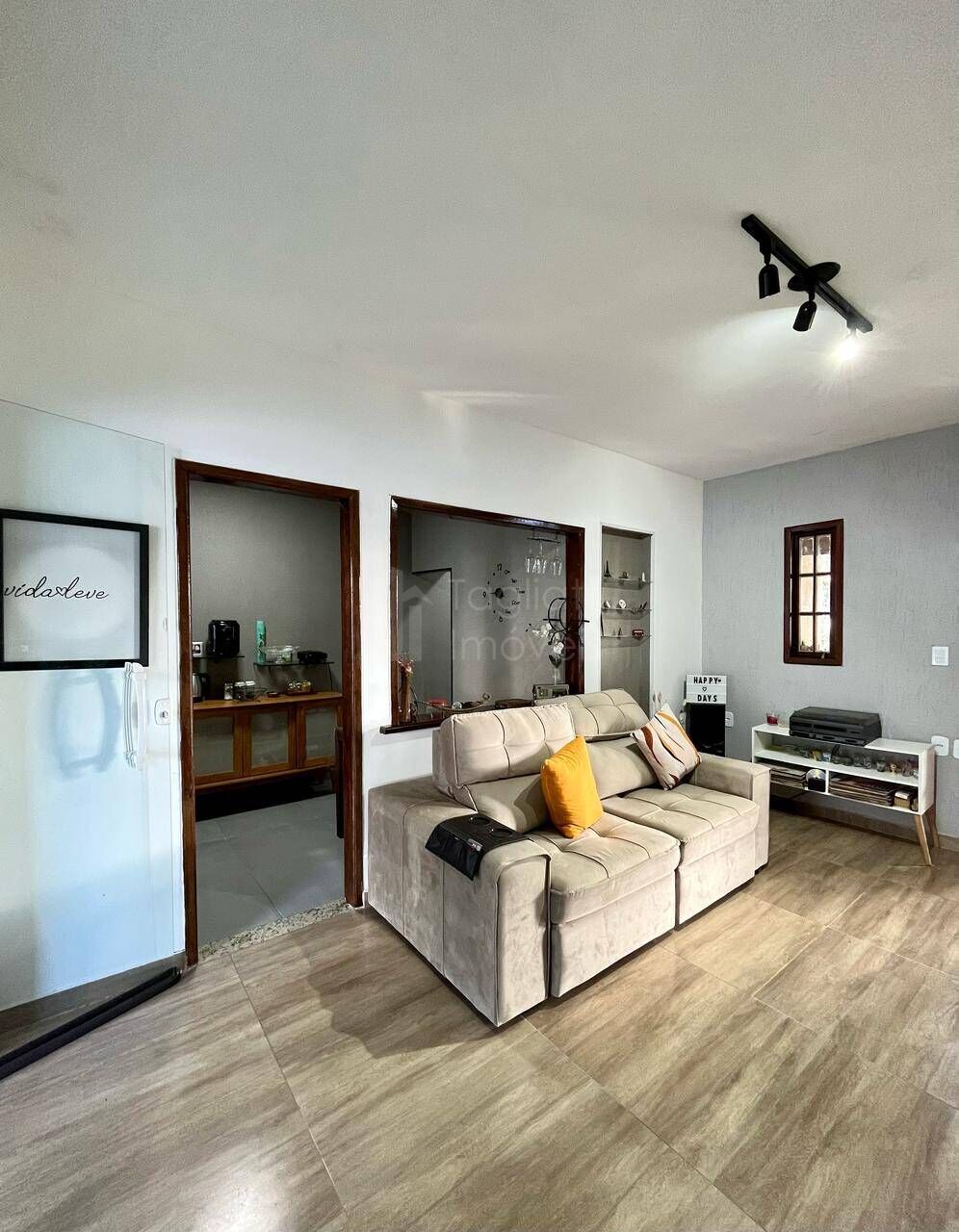 Casa à venda com 2 quartos, 360m² - Foto 4