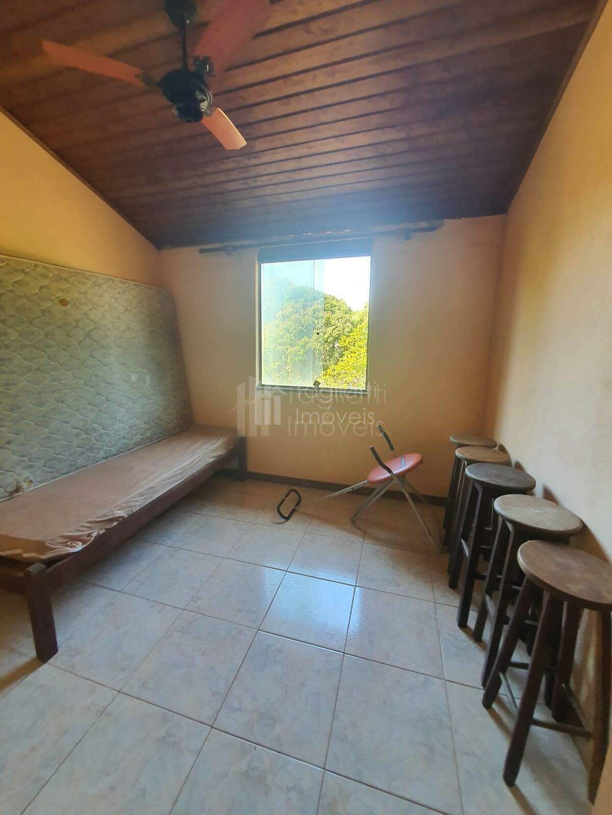 Casa à venda com 7 quartos, 400m² - Foto 15