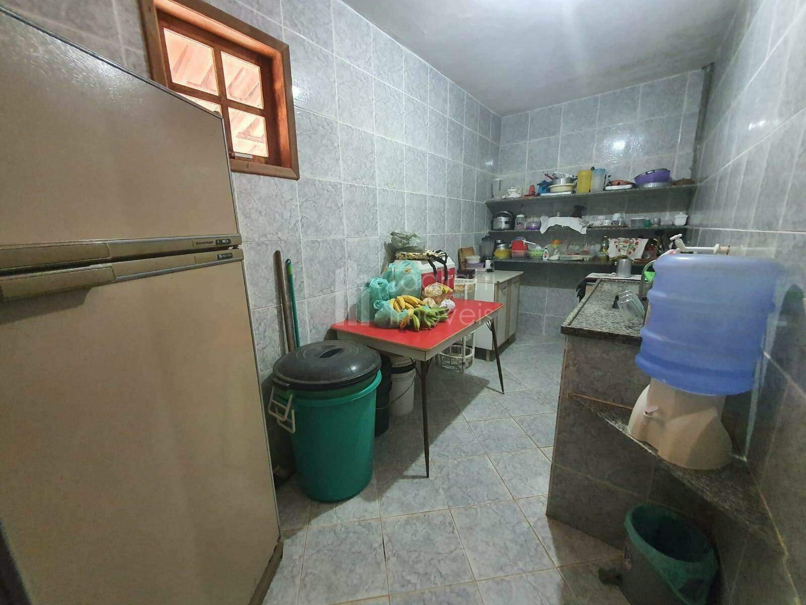 Casa à venda com 7 quartos, 400m² - Foto 19