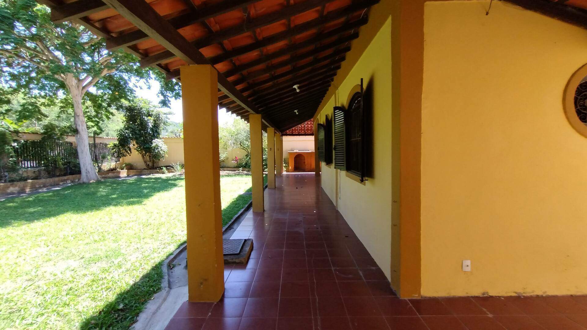 Casa à venda com 4 quartos, 60m² - Foto 8