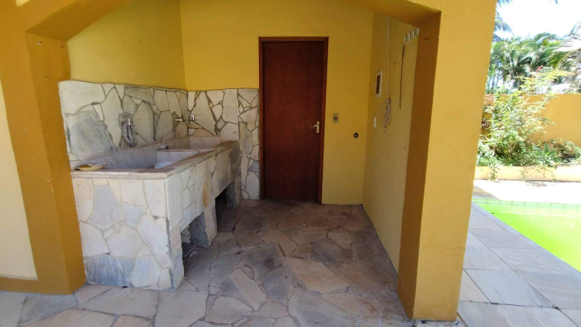 Casa à venda com 4 quartos, 60m² - Foto 17