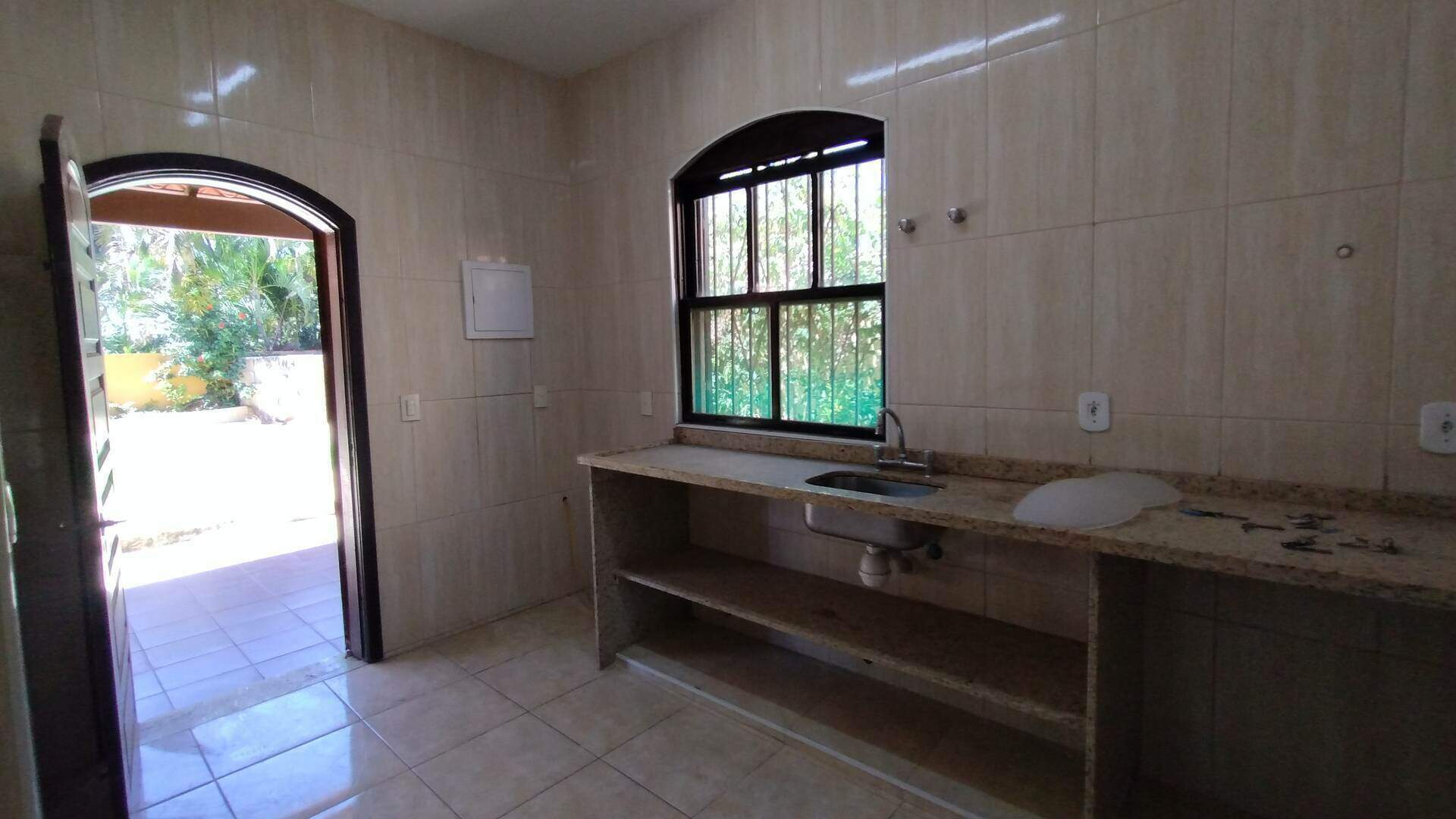 Casa à venda com 4 quartos, 60m² - Foto 30