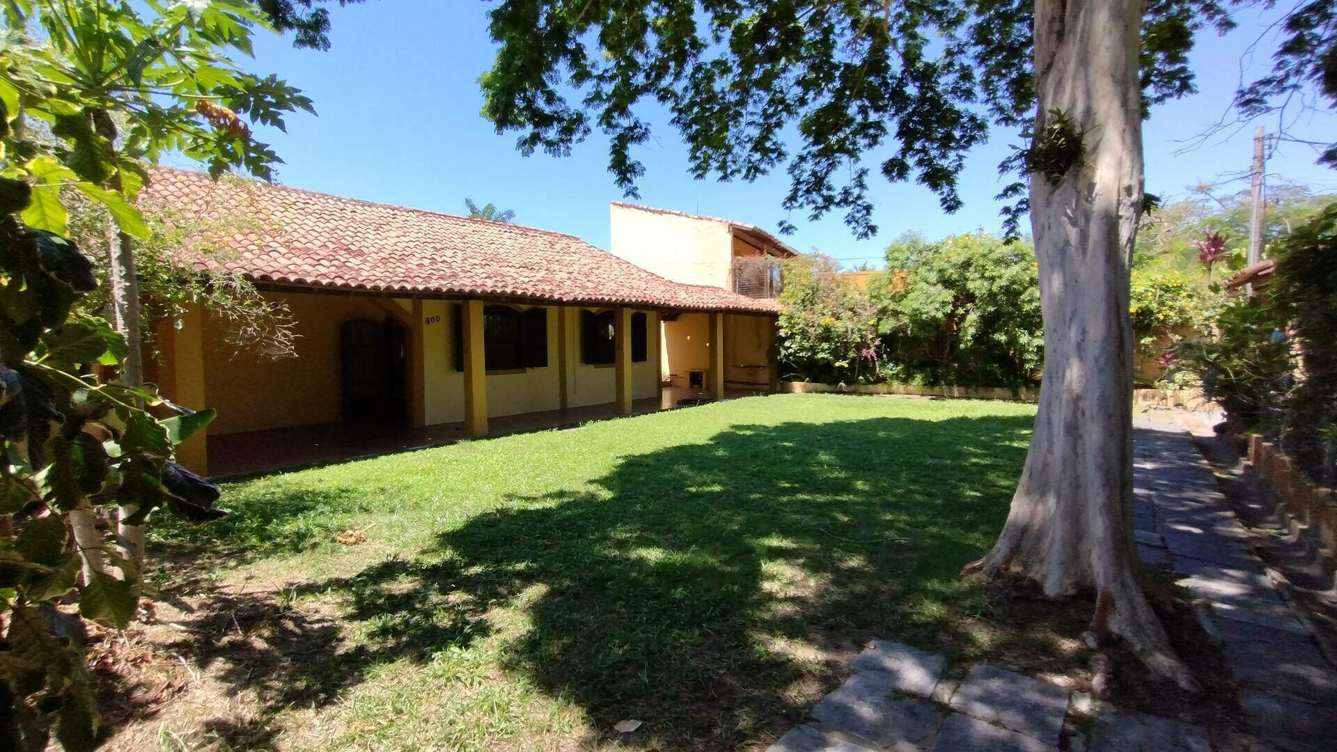 Casa à venda com 4 quartos, 60m² - Foto 2