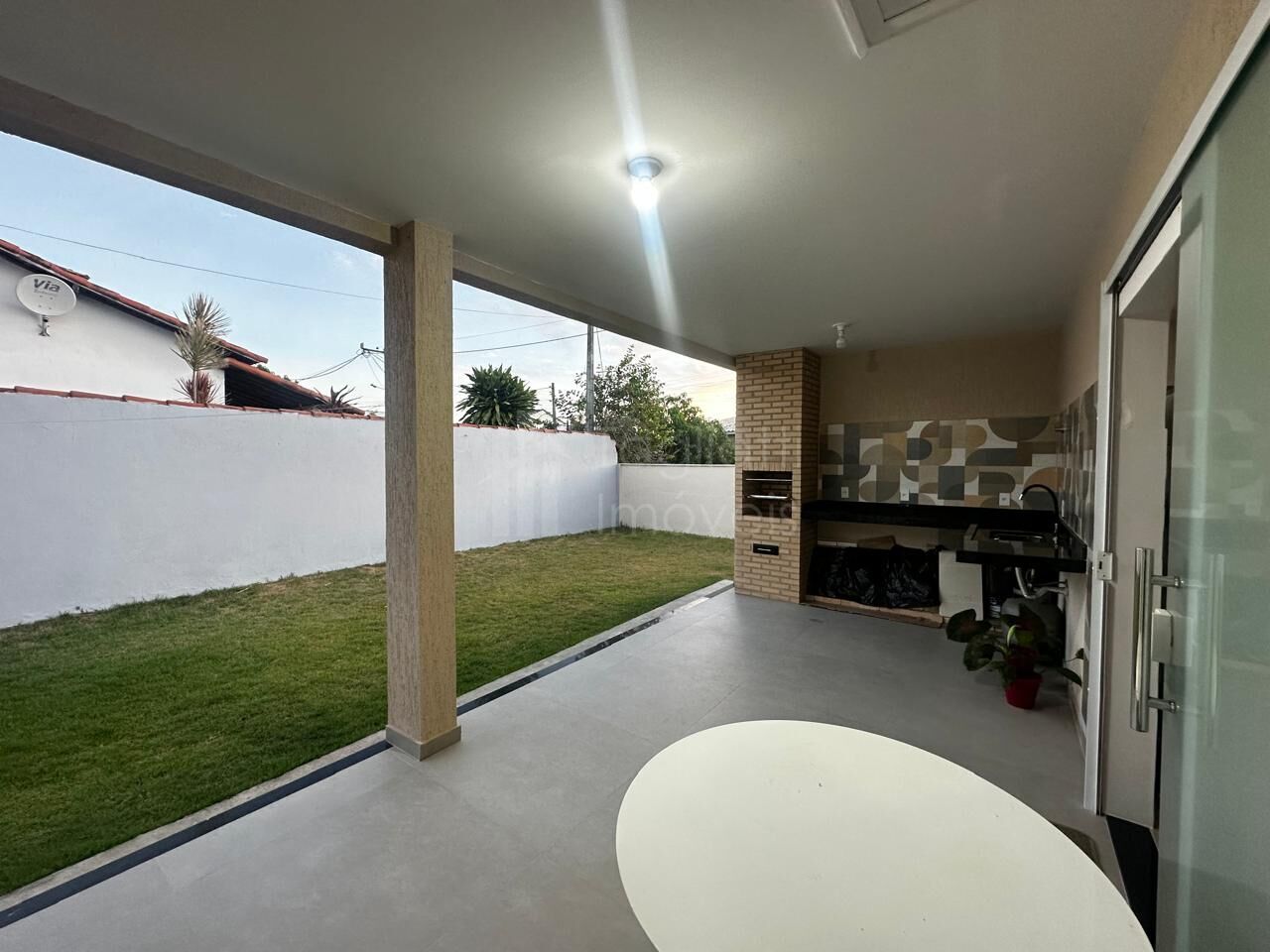 Casa à venda com 2 quartos, 110m² - Foto 25