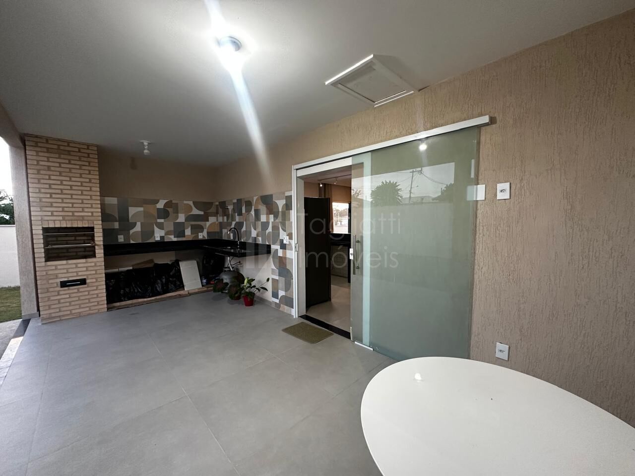 Casa à venda com 2 quartos, 110m² - Foto 21