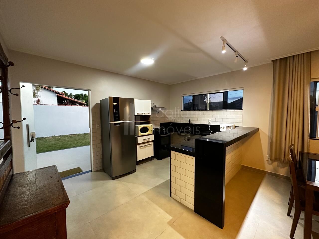 Casa à venda com 2 quartos, 110m² - Foto 10