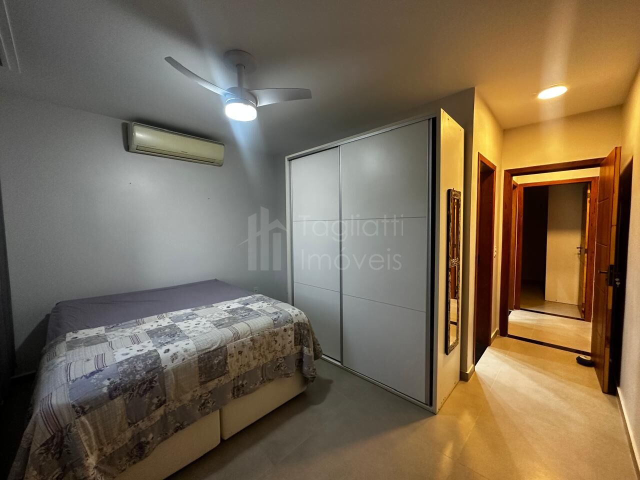 Casa à venda com 2 quartos, 110m² - Foto 13