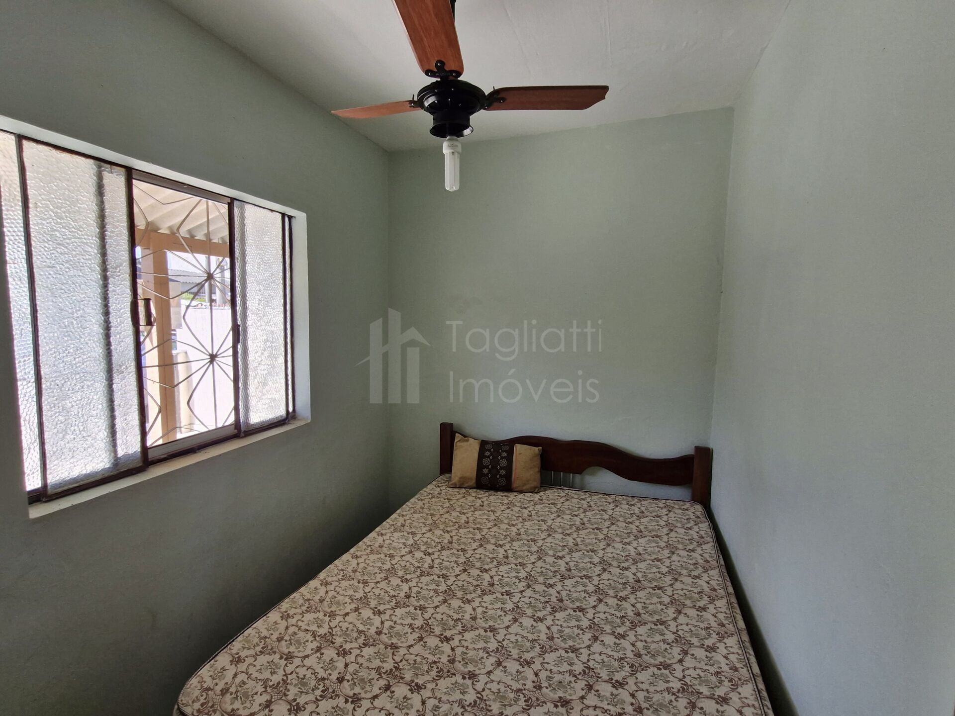 Casa à venda com 2 quartos, 30m² - Foto 9