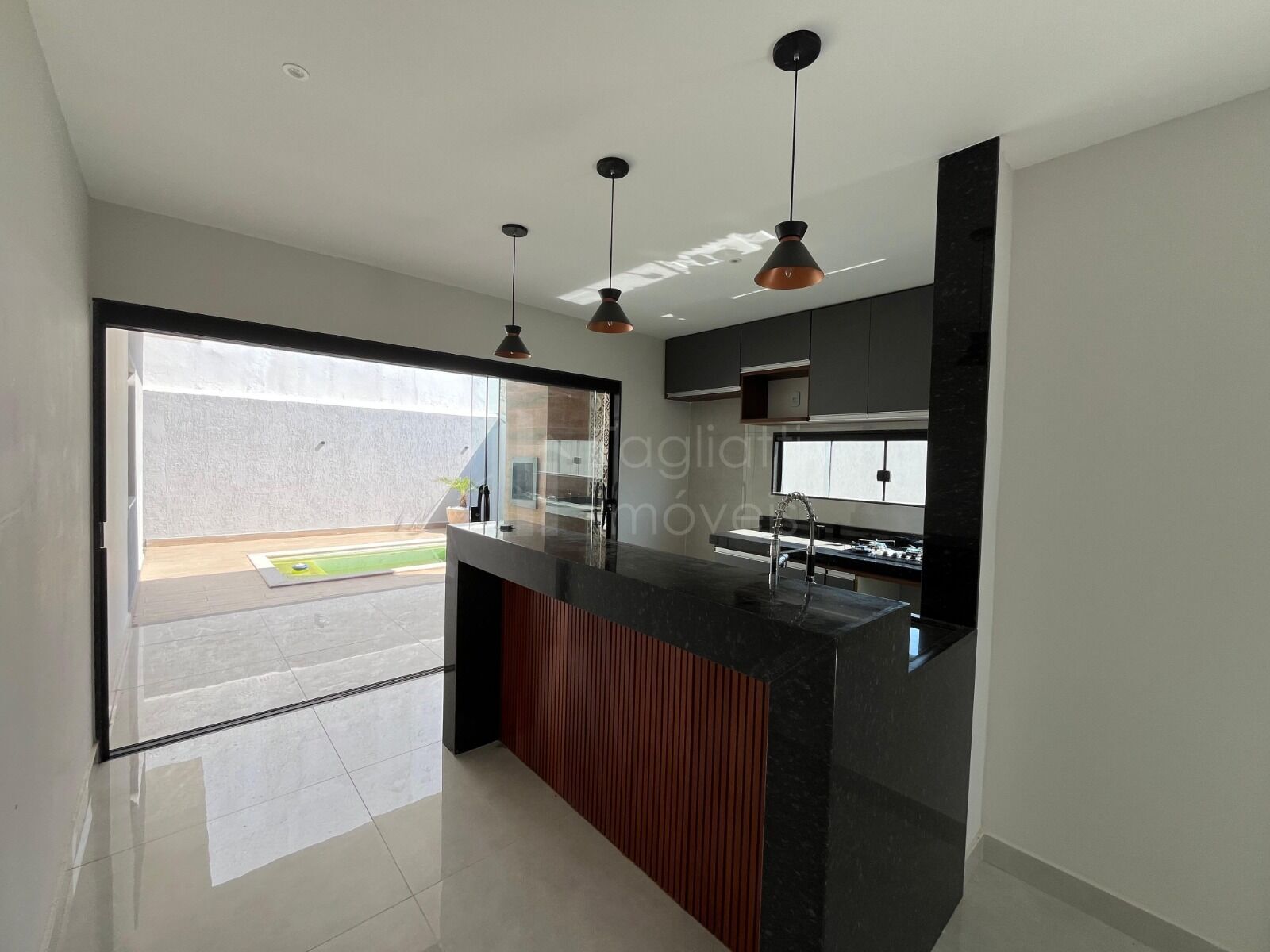 Casa à venda com 2 quartos, 163m² - Foto 6