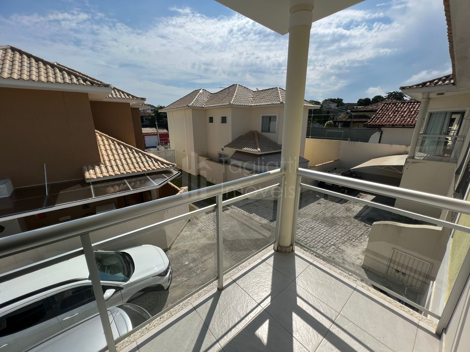 Casa à venda com 3 quartos, 107m² - Foto 11