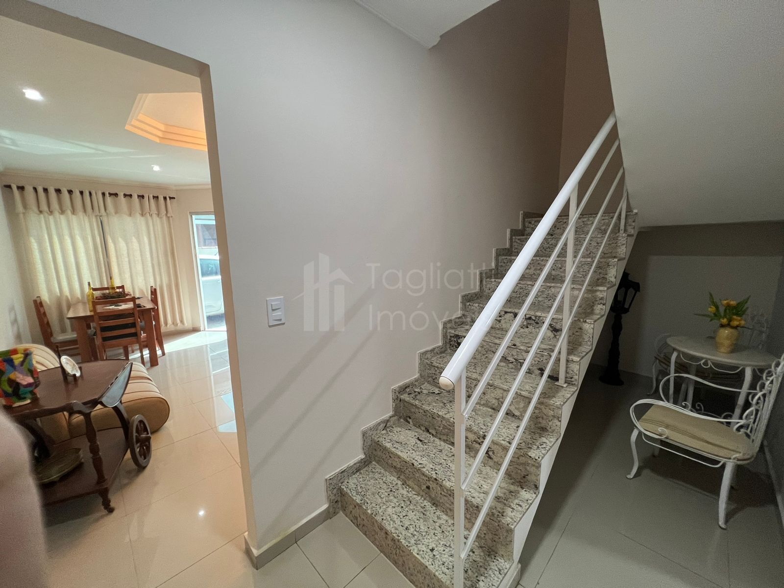 Casa à venda com 3 quartos, 107m² - Foto 25