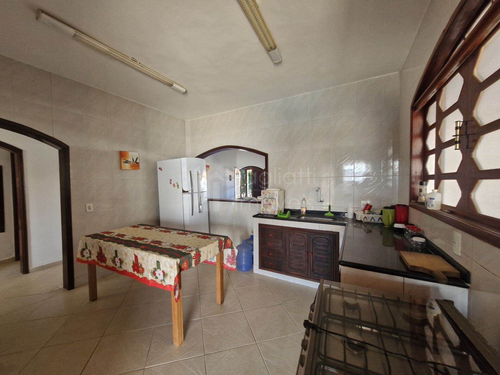 Casa à venda com 3 quartos, 350m² - Foto 6