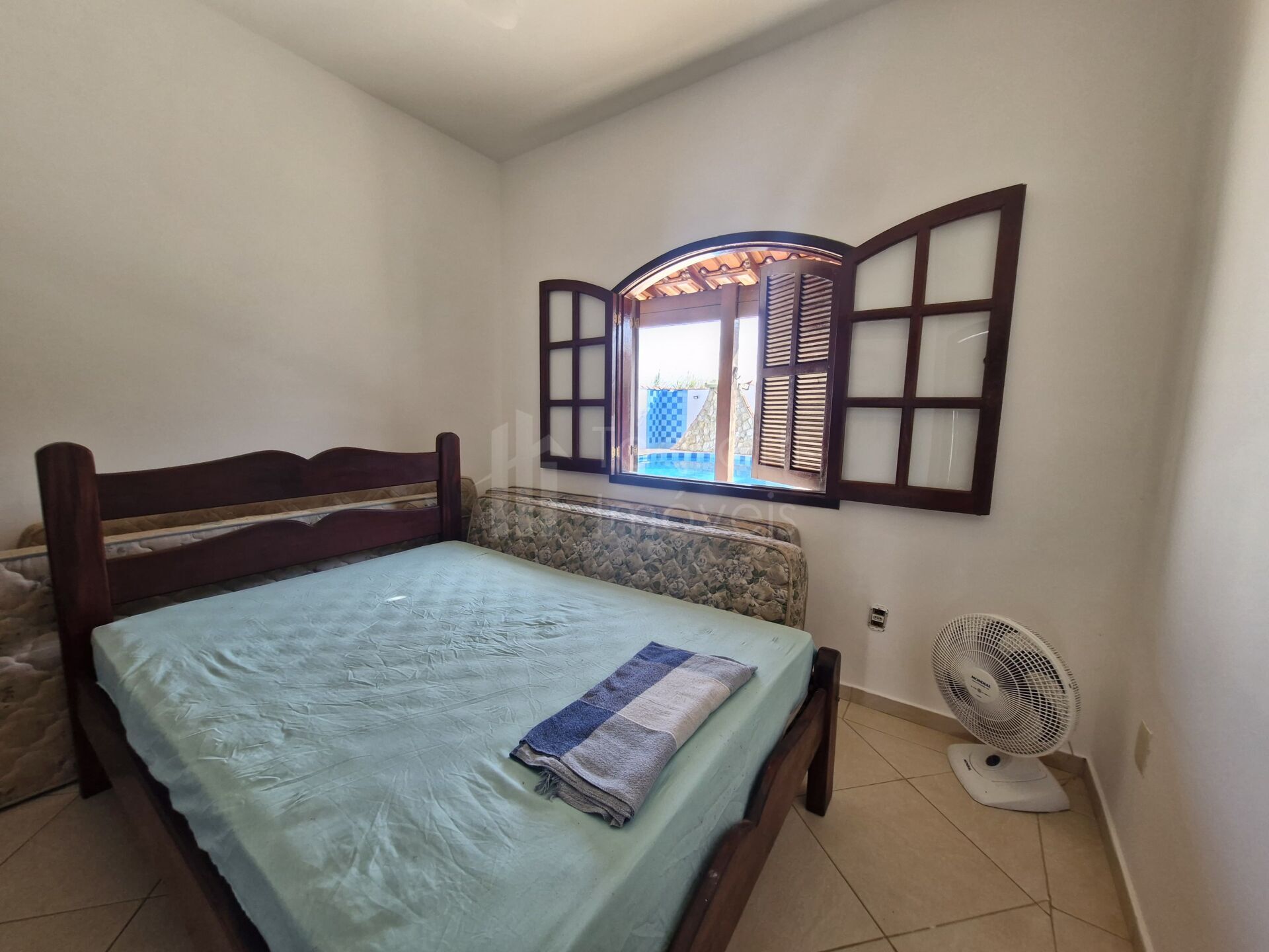 Casa à venda com 3 quartos, 350m² - Foto 9