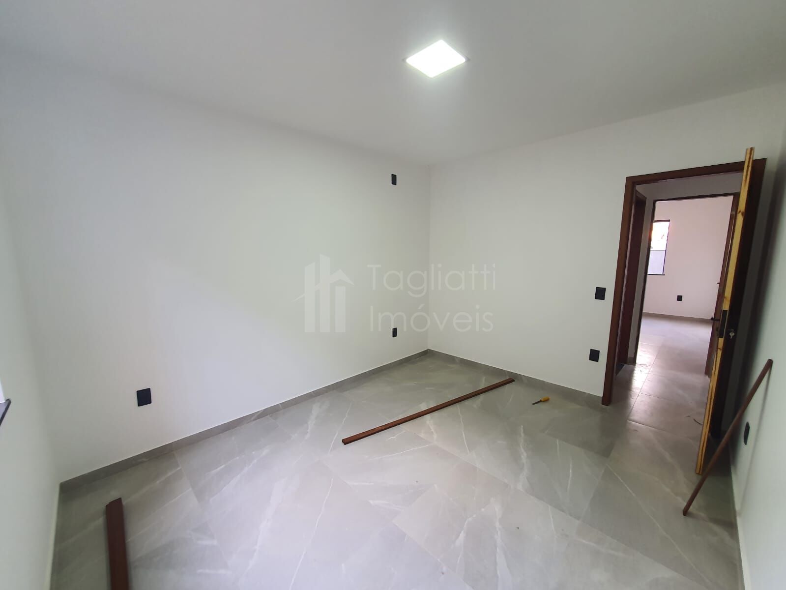 Casa para alugar com 2 quartos, 60m² - Foto 7