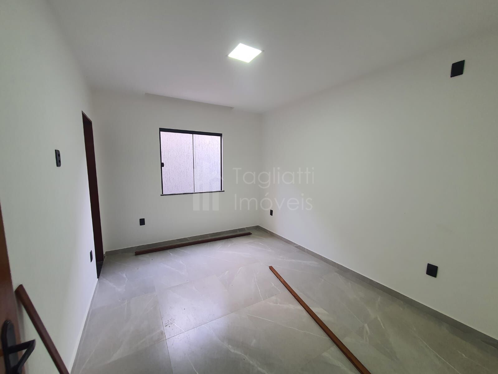 Casa para alugar com 2 quartos, 60m² - Foto 8