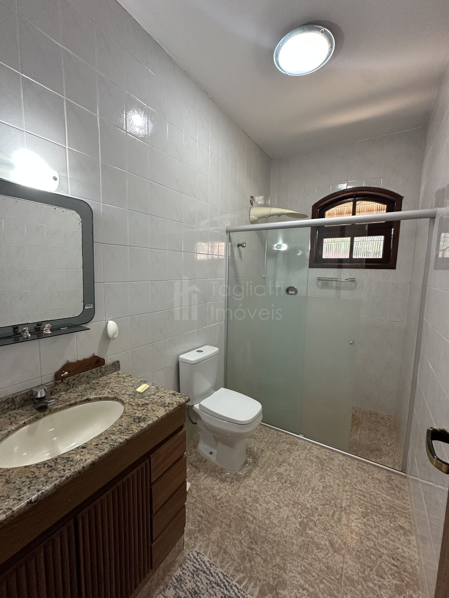 Casa à venda com 3 quartos, 211m² - Foto 8