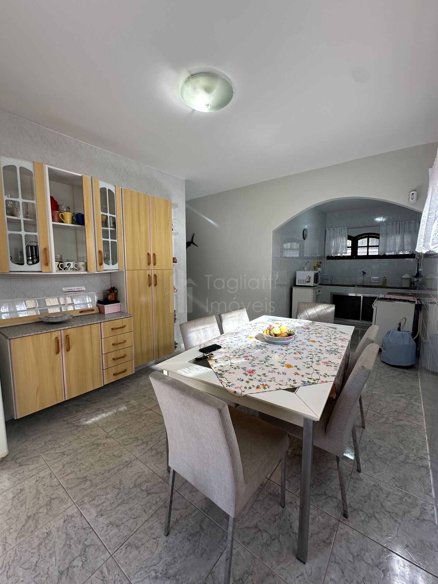 Casa à venda com 3 quartos, 211m² - Foto 6