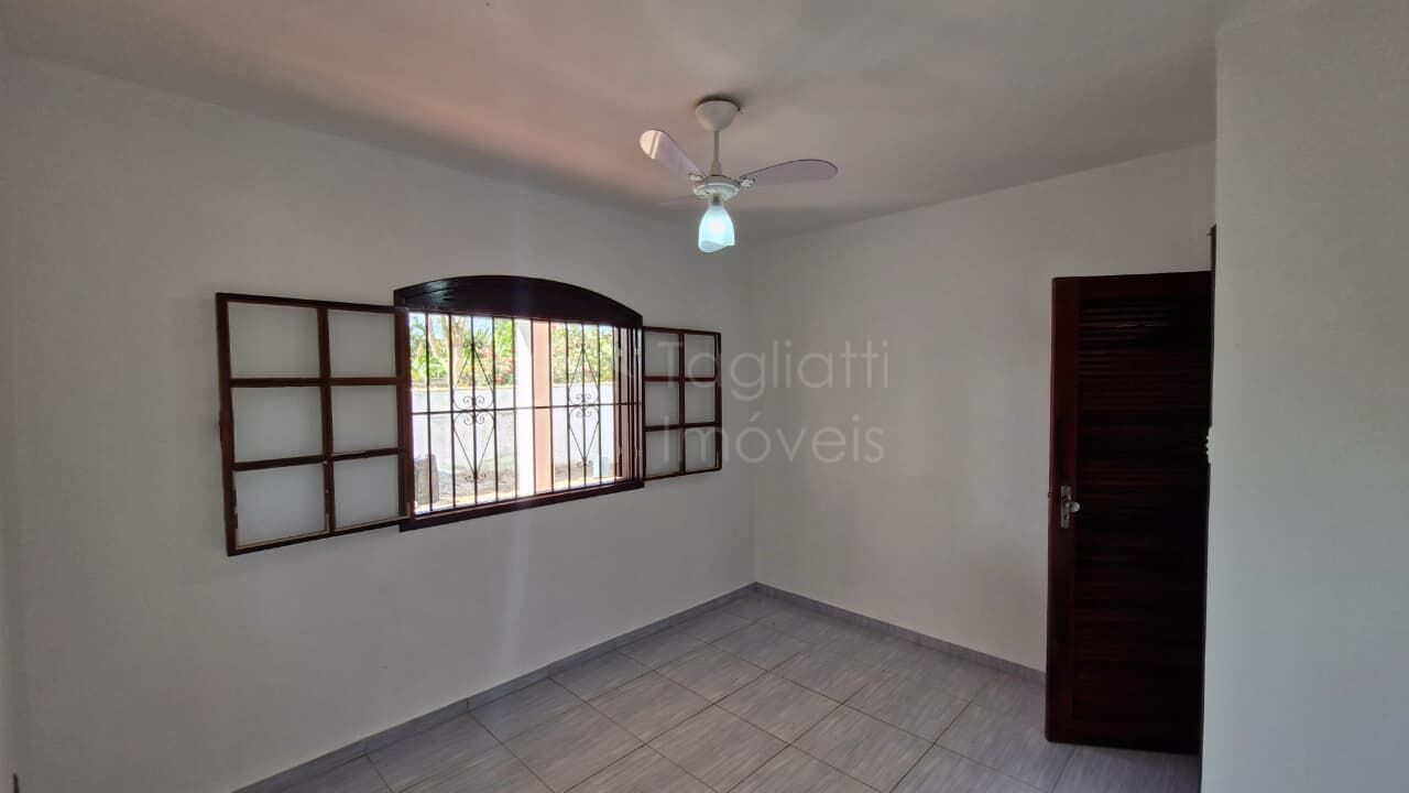 Casa à venda com 3 quartos, 220m² - Foto 18